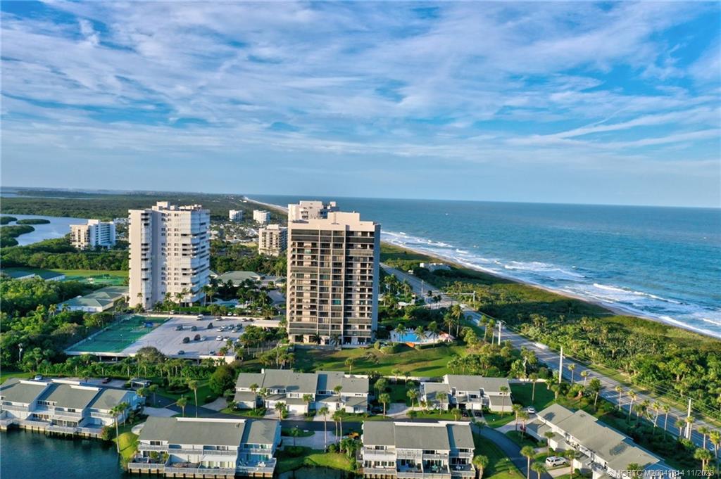 5047 N Highway A1a 1401