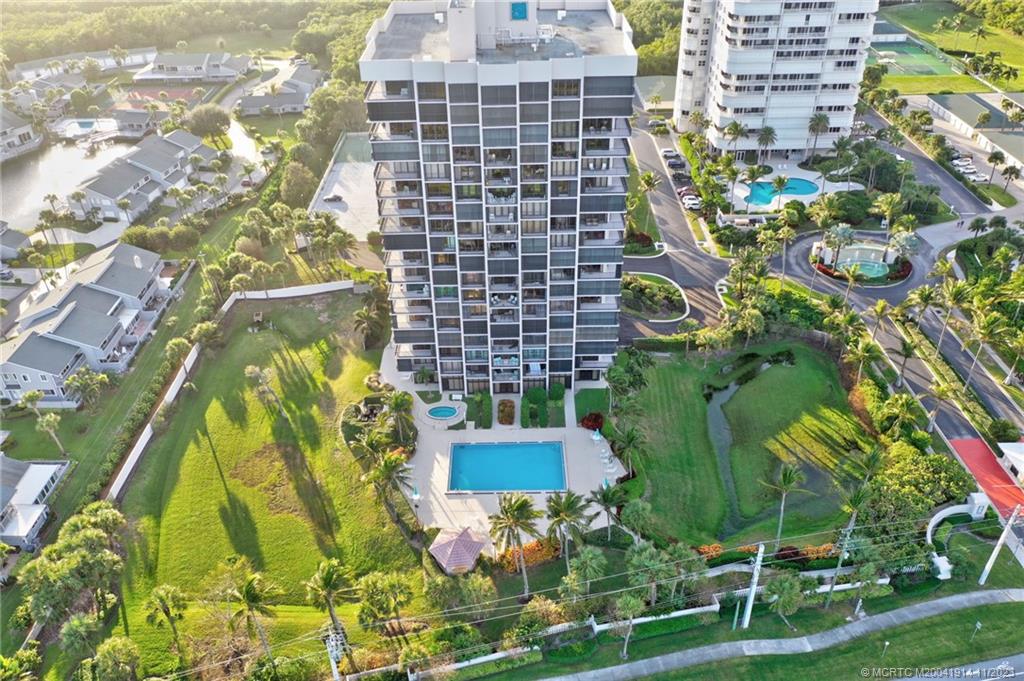 5047 N Highway A1a 1401