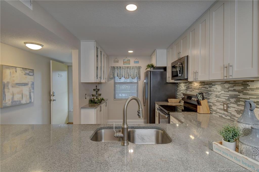 7380 S Ocean Drive 221