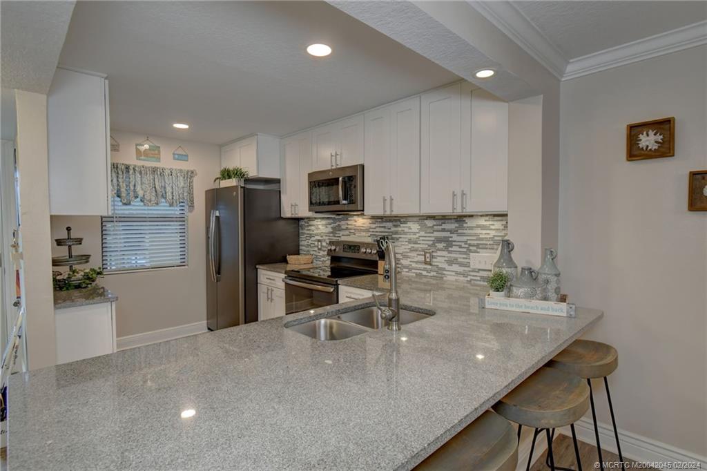 7380 S Ocean Drive 221