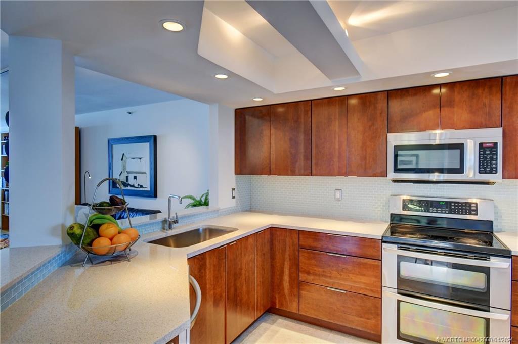 9600 S Ocean Drive 402