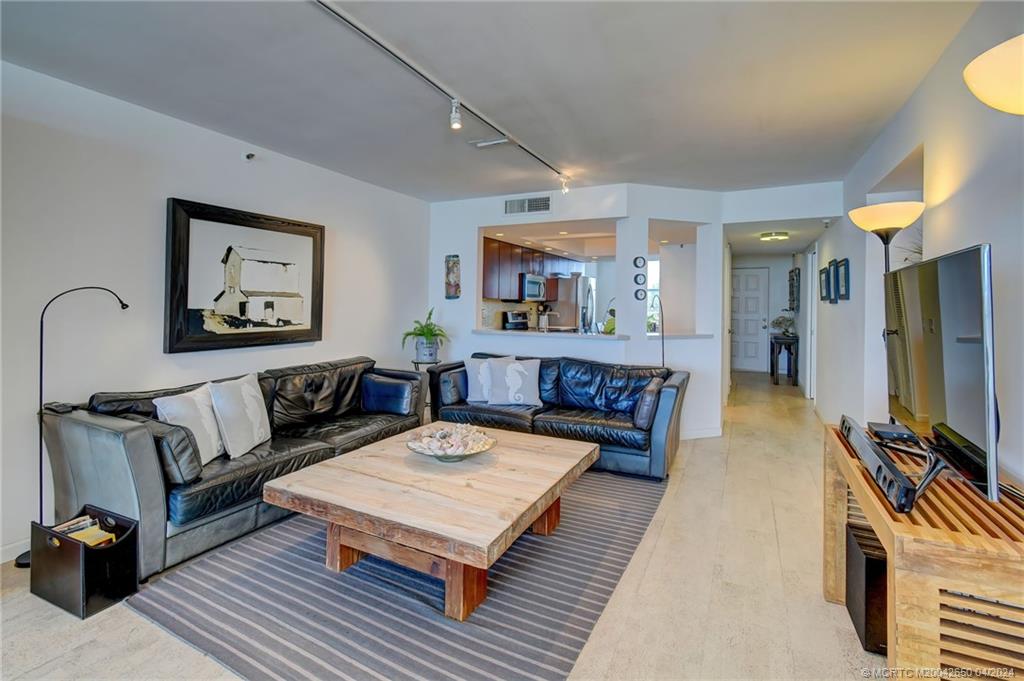 9600 S Ocean Drive 402
