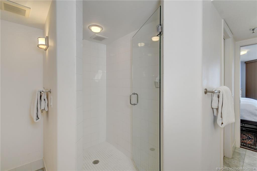 9600 S Ocean Drive 402