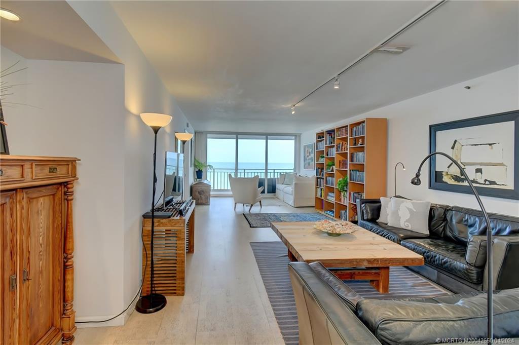 9600 S Ocean Drive 402
