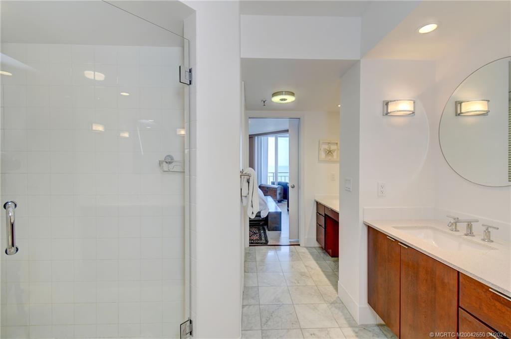 9600 S Ocean Drive 402