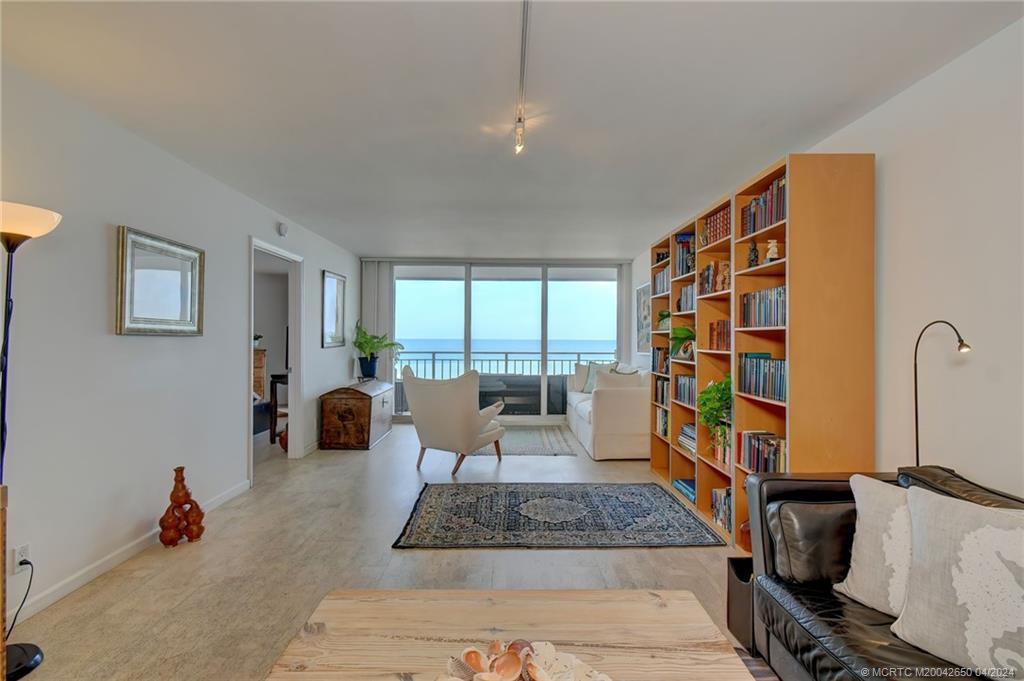 9600 S Ocean Drive 402