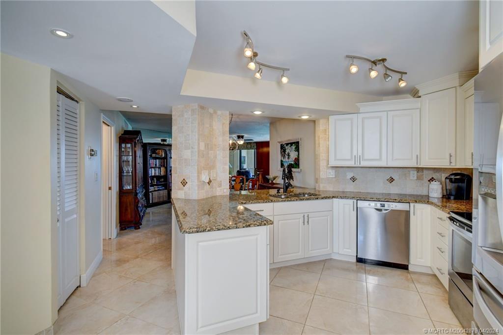 9550 S Ocean Drive 1703