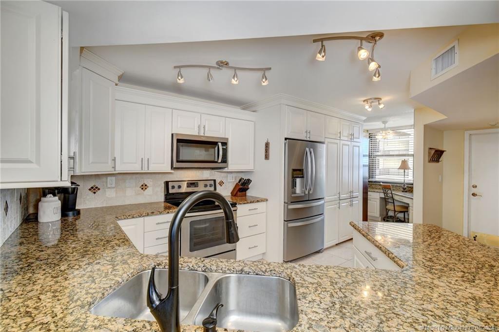 9550 S Ocean Drive 1703