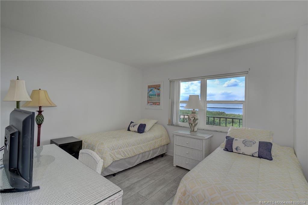 7370 S Ocean Drive 913