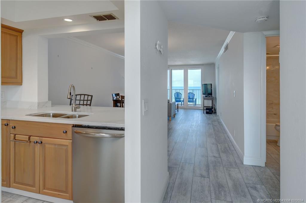 7370 S Ocean Drive 913