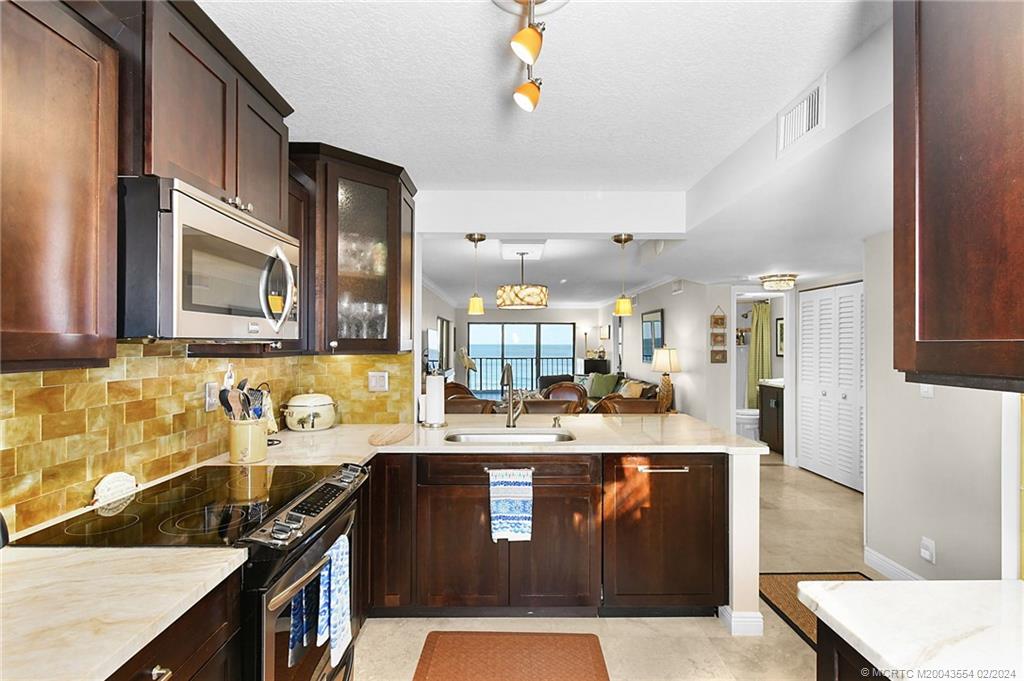 9400 S Ocean Drive 301