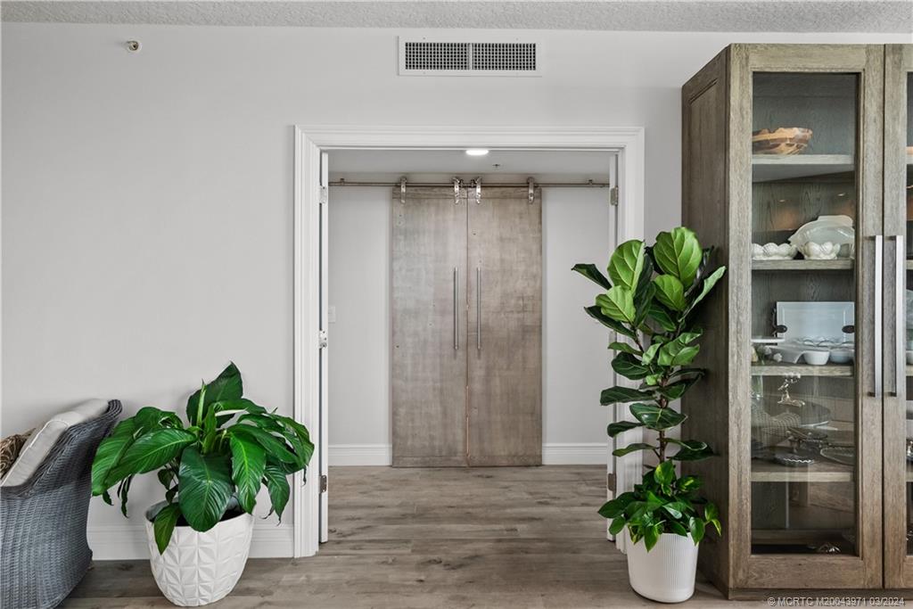 8650 S Ocean Drive 806