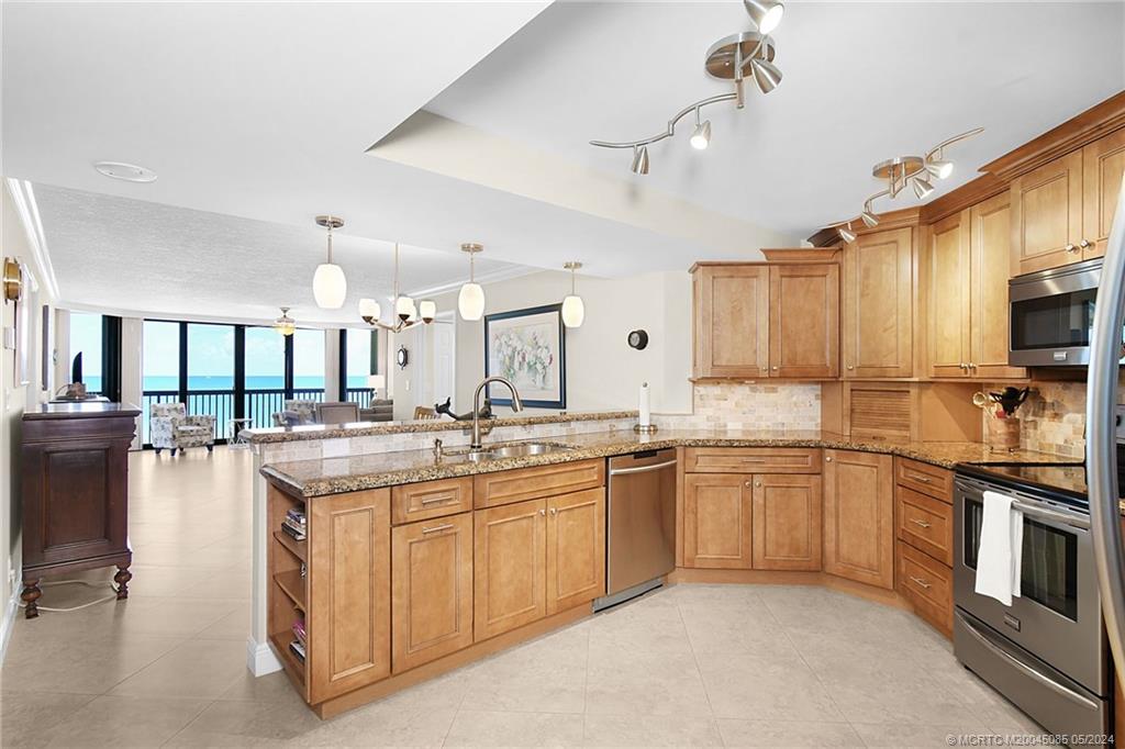 9550 S Ocean Drive 705