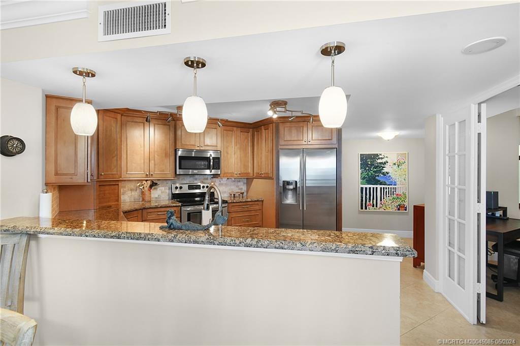 9550 S Ocean Drive 705