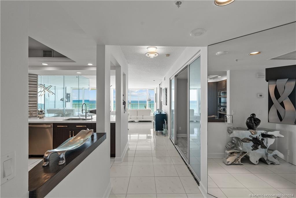 8650 S Ocean Drive 605