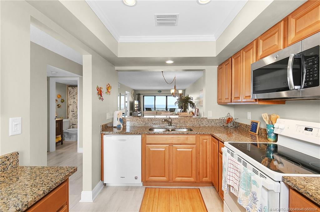 7440 S Ocean Drive 724