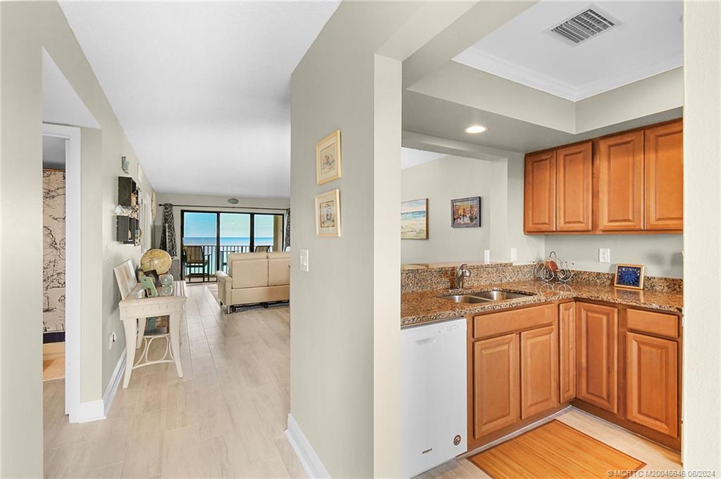 7440 S Ocean Drive 724