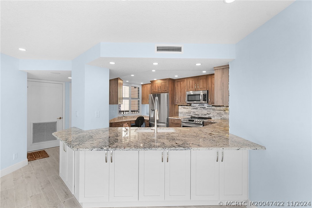 9550 S Ocean Drive 1610