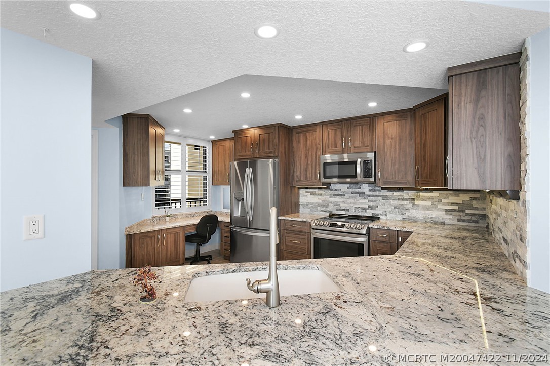 9550 S Ocean Drive 1610
