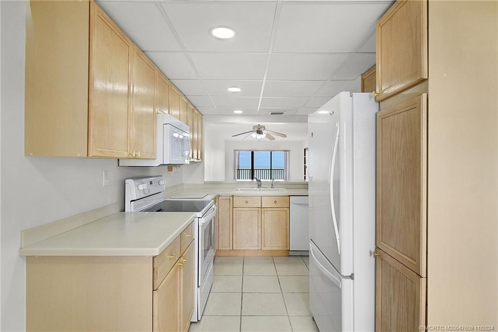 10044 S Ocean Drive 1204