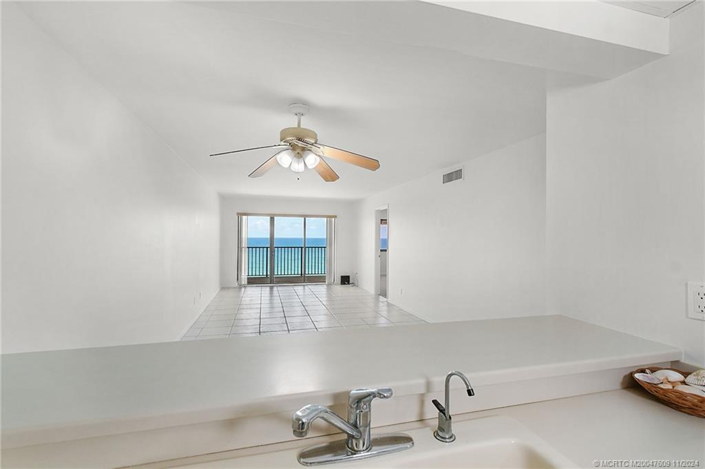 10044 S Ocean Drive 1204