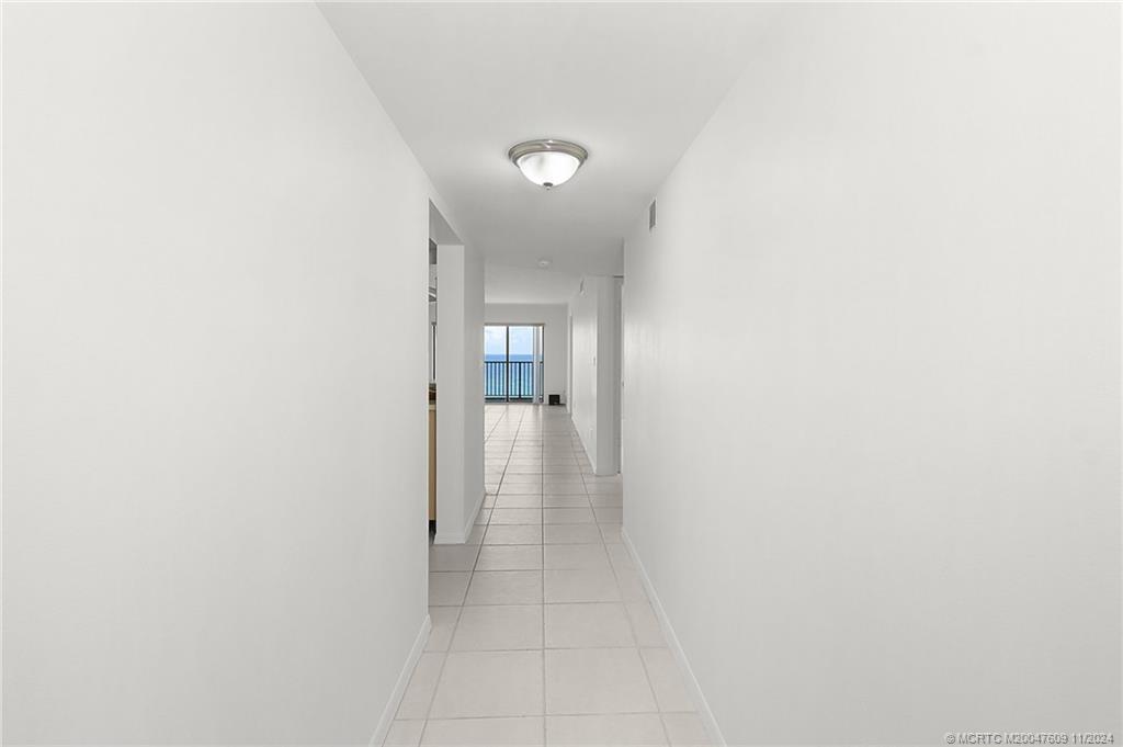 10044 S Ocean Drive 1204