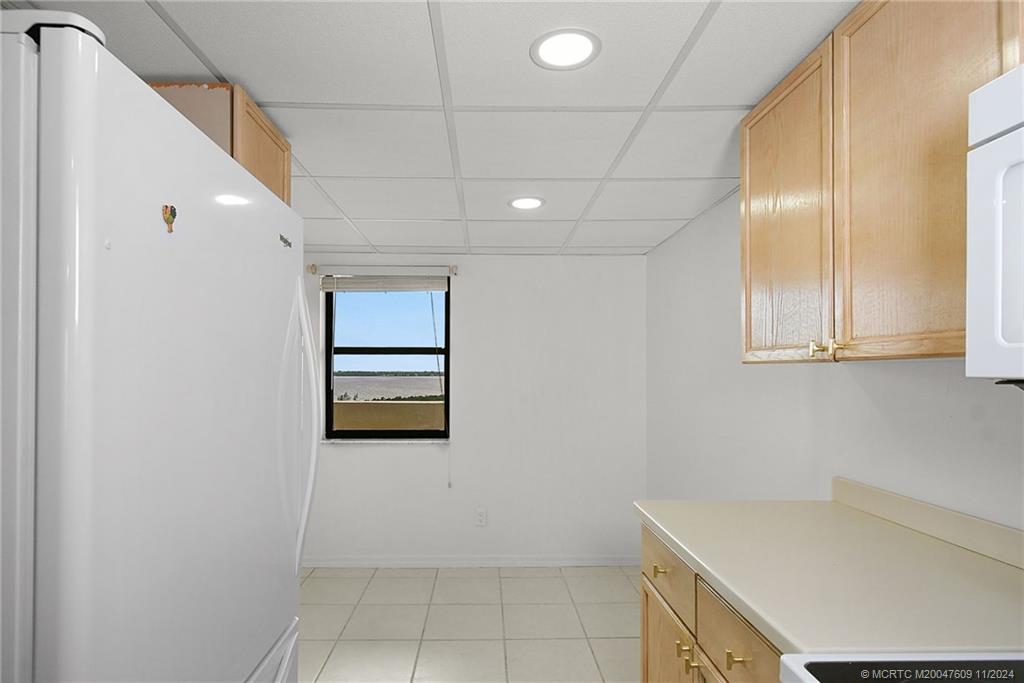 10044 S Ocean Drive 1204
