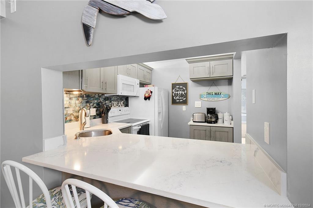 4452 NE Ocean Blvd D1