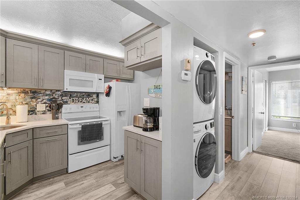 4452 NE Ocean Blvd D1