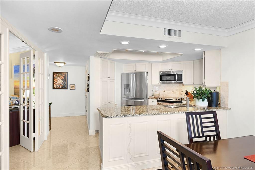 9550 S Ocean Drive 1606