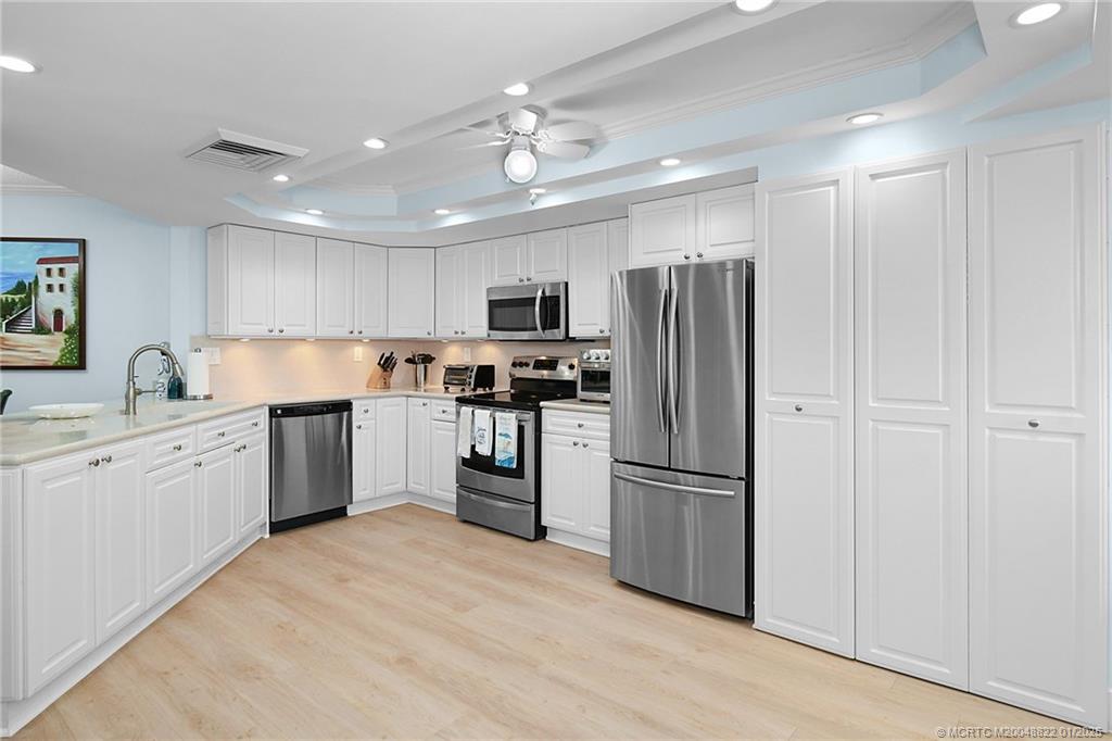 9550 S Ocean Drive 703