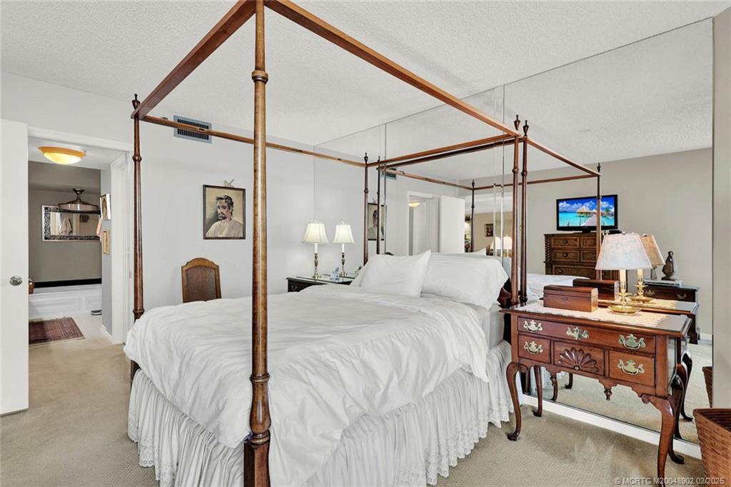 9600 S Ocean Drive 706