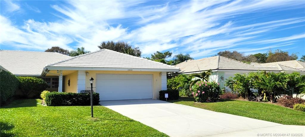 3852 SE Fairway W
