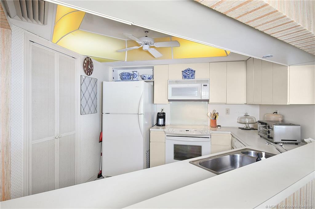 9550 S Ocean Drive 906