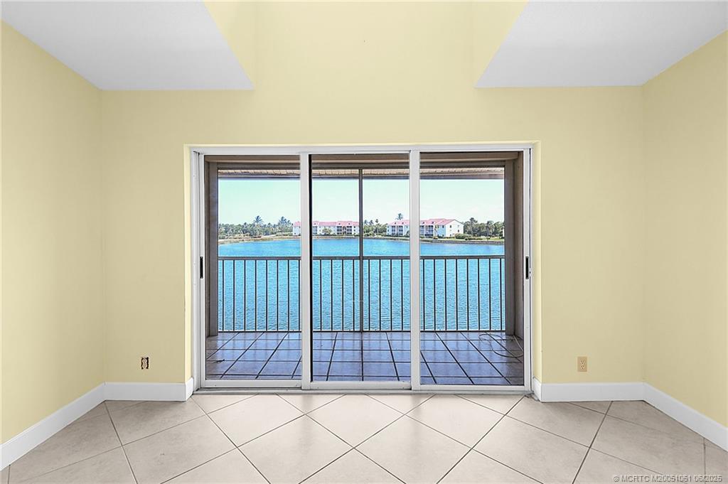 4484 NE Ocean Blvd F3