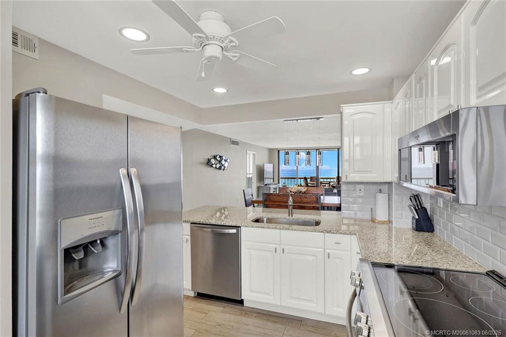 10600 S Ocean Drive 802