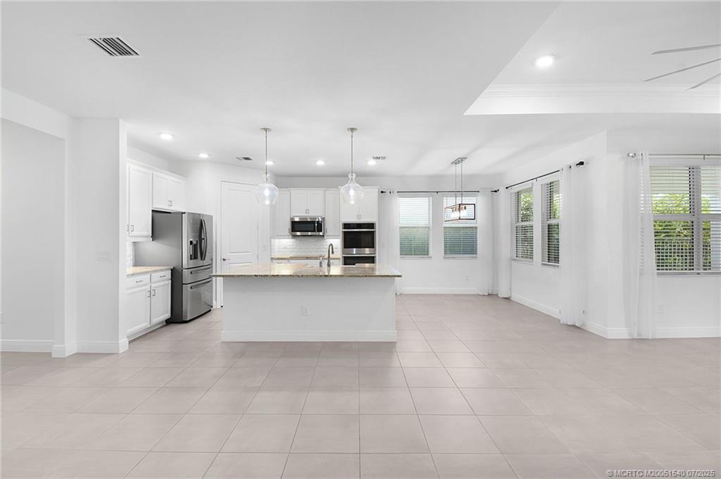 4914 SW Montclair Drive