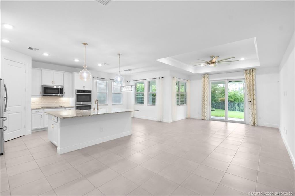 4914 SW Montclair Drive