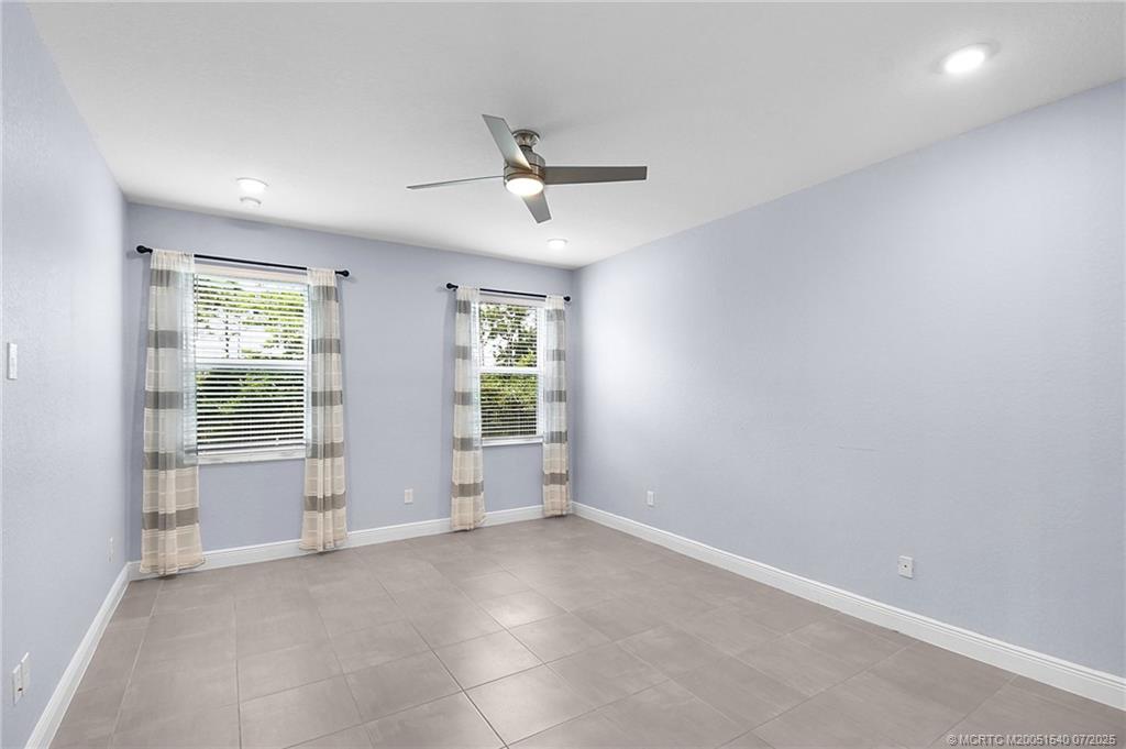 4914 SW Montclair Drive
