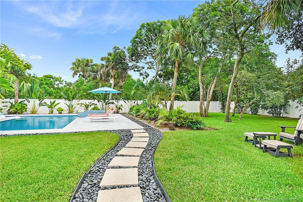 121 Eden Creek Lane