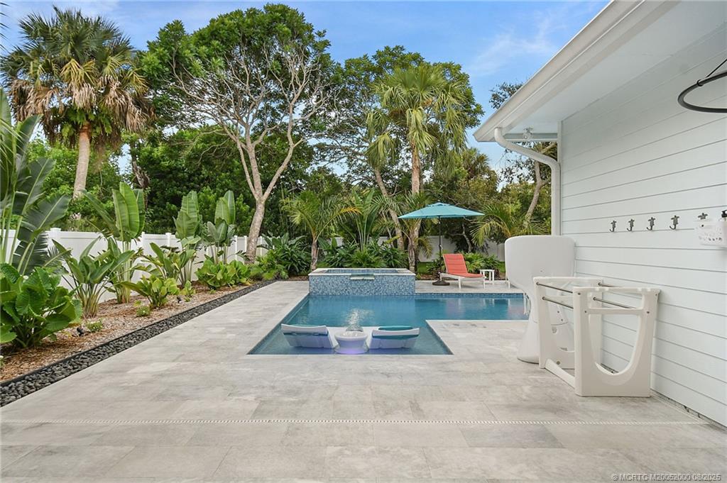 121 Eden Creek Lane