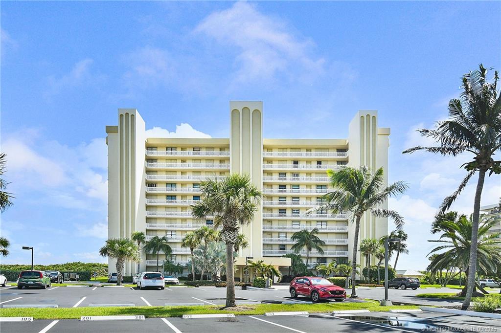 10000 S Ocean Drive 503
