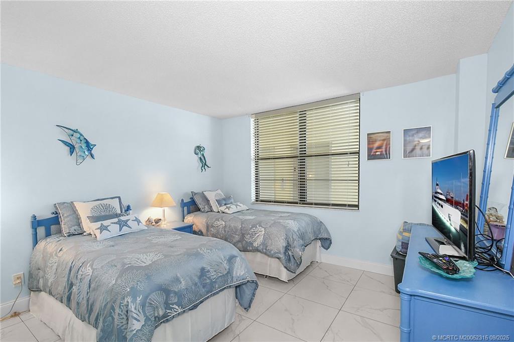 10000 S Ocean Drive 503