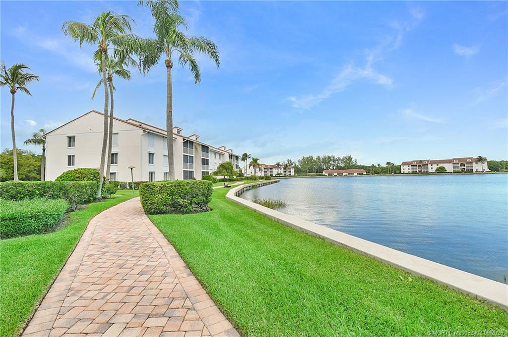 4444 NE Ocean Blvd E1