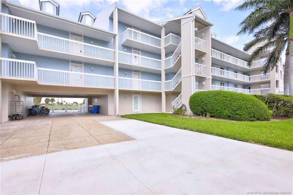 40 NE Plantation Road 107
