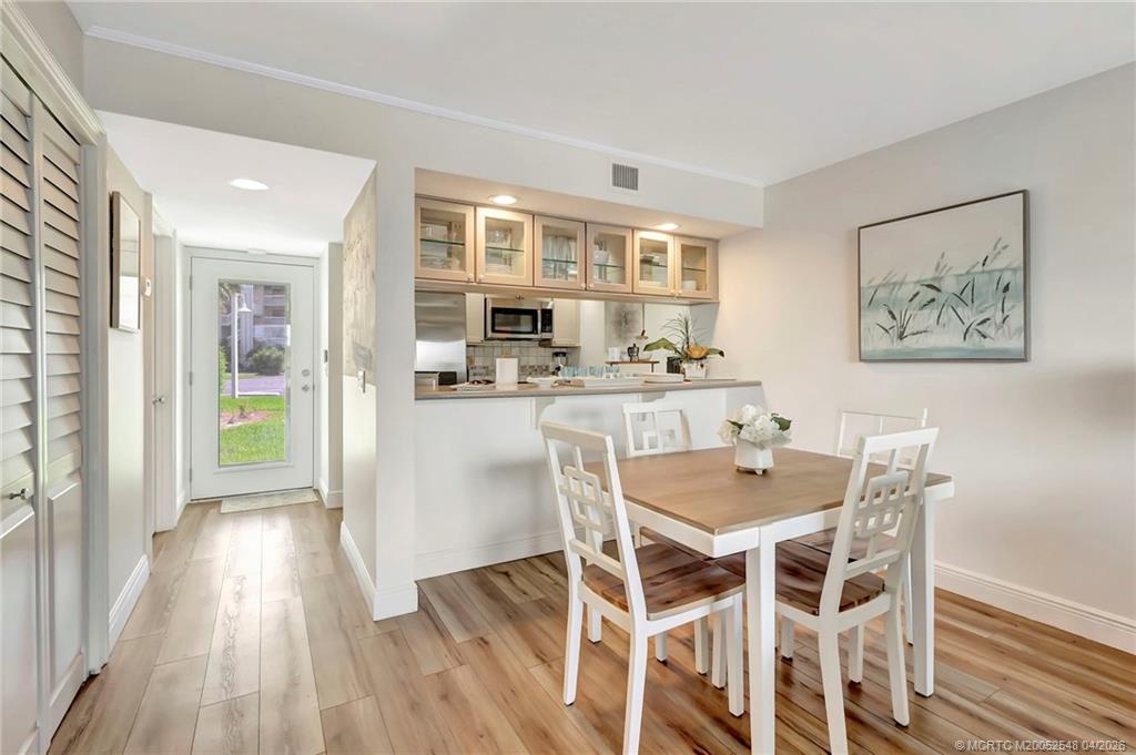 40 NE Plantation Road 107