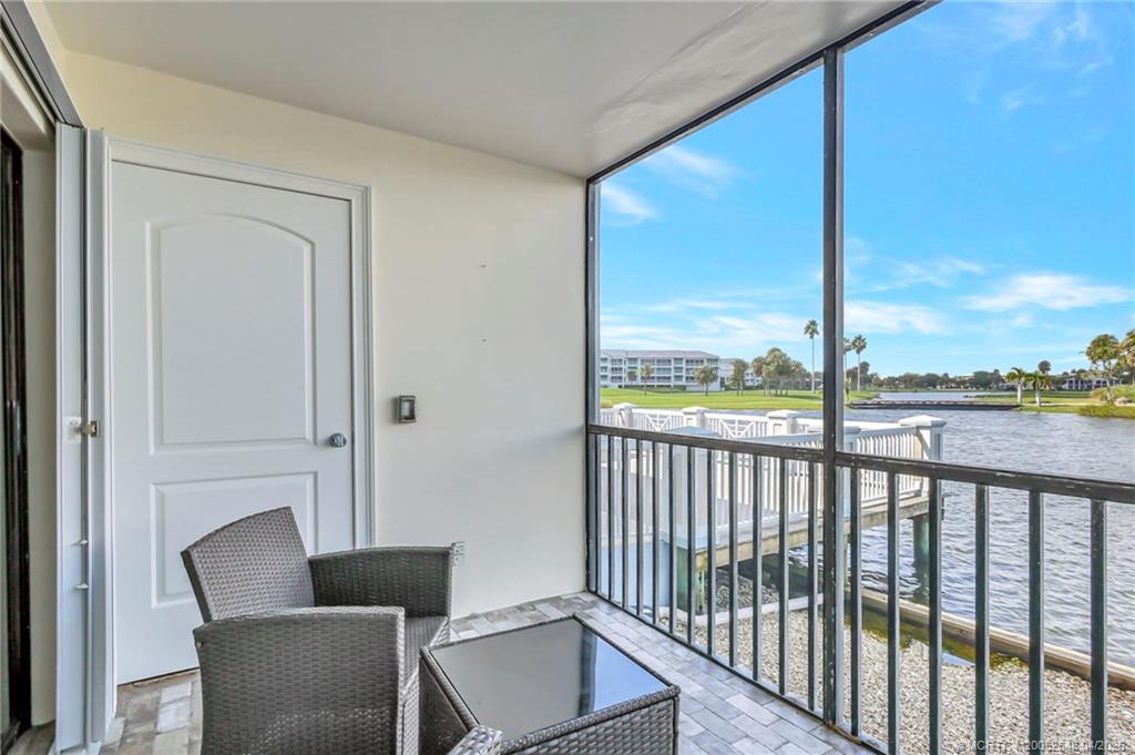 40 NE Plantation Road 107