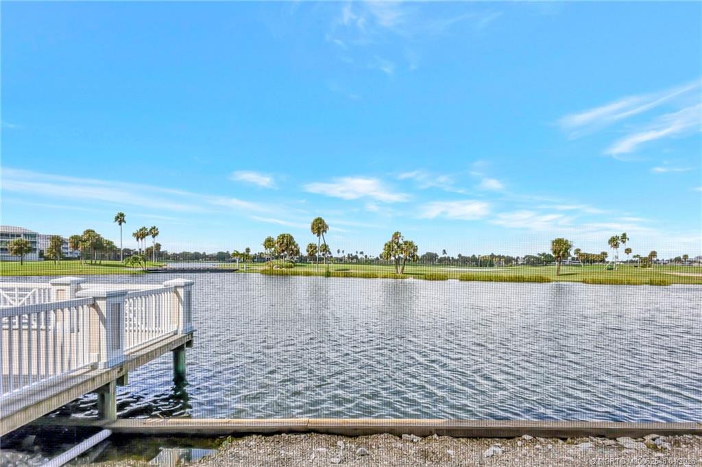 40 NE Plantation Road 107