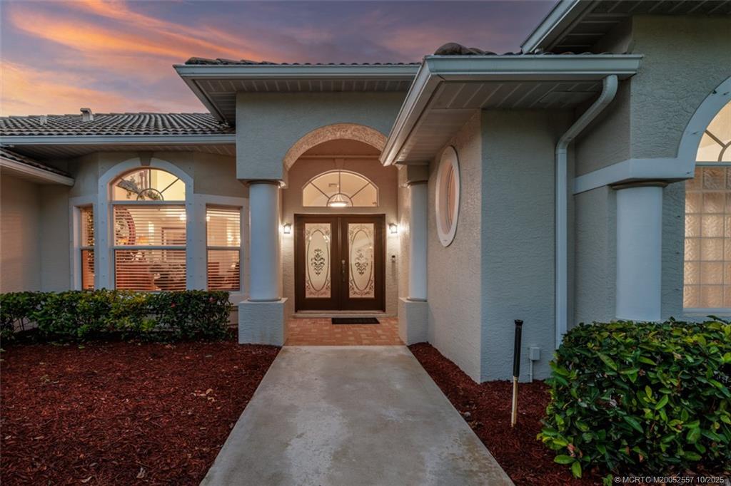 5068 SW Landing Creek Drive