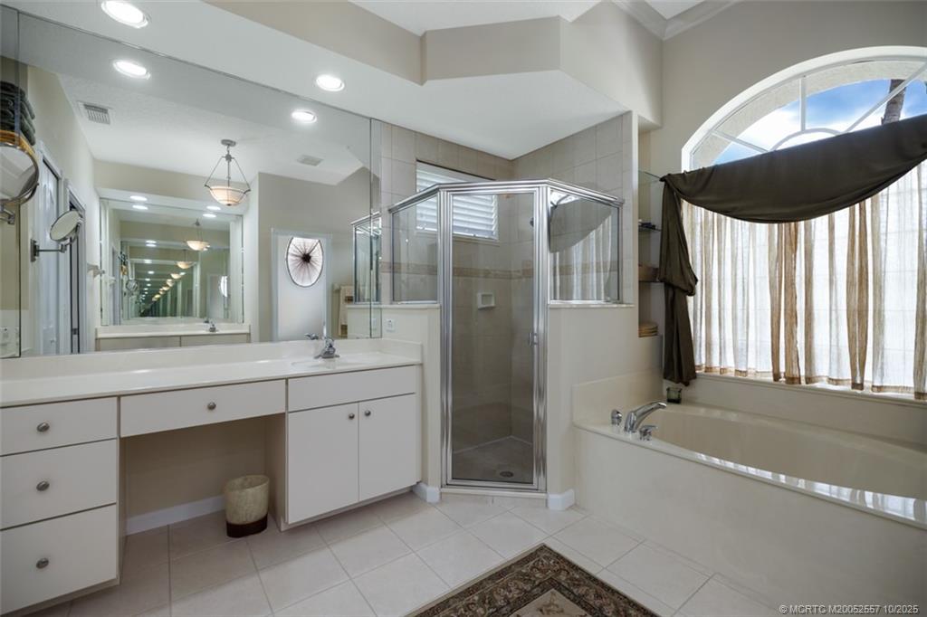 5068 SW Landing Creek Drive